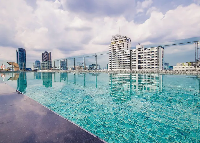 Pannarai Bangkok-pra Tunam Hotel 4*