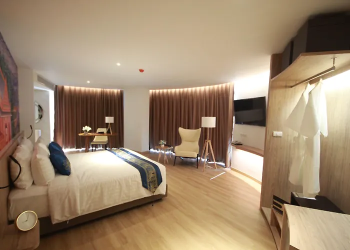 Hotel Pannarai Bangkok-pra Tunam 4*